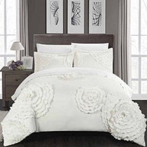 White Chic King Duvet and Two Shams